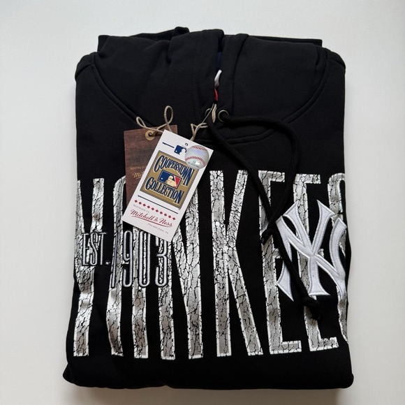 Mitchell & Ness Other - NWT Mens Mitchell & Ness New York Yankees Black Fleece Line Hoodie Sweatshirt XL